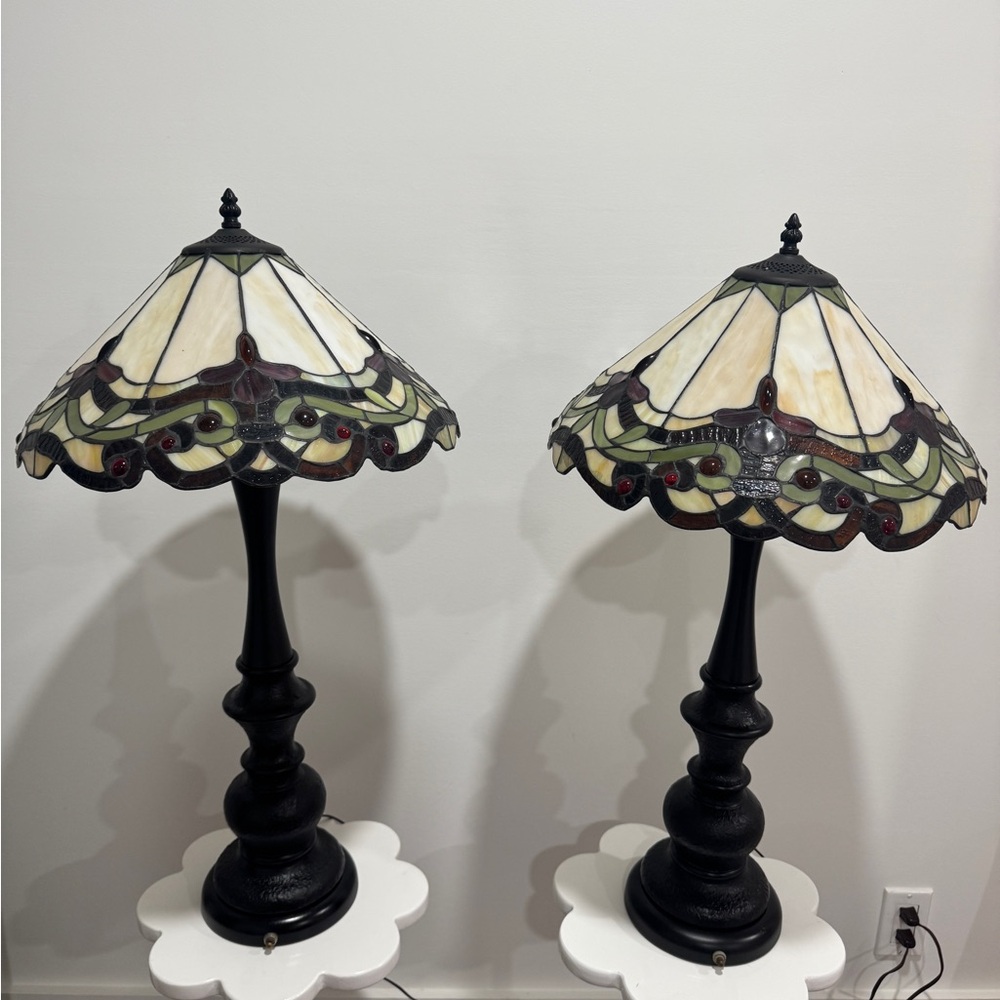 Elegant Stained Glass Table Lamps with Black Base